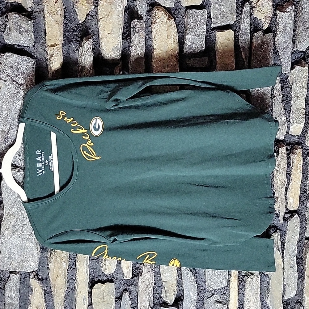Women's G Packers green long sleeve shirt size small